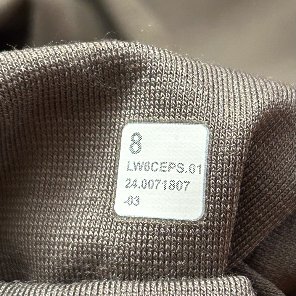 Lululemon Wunder Train High-Rise Crop with Pockets 23" size 8 barely worn - Picture 5 of 5